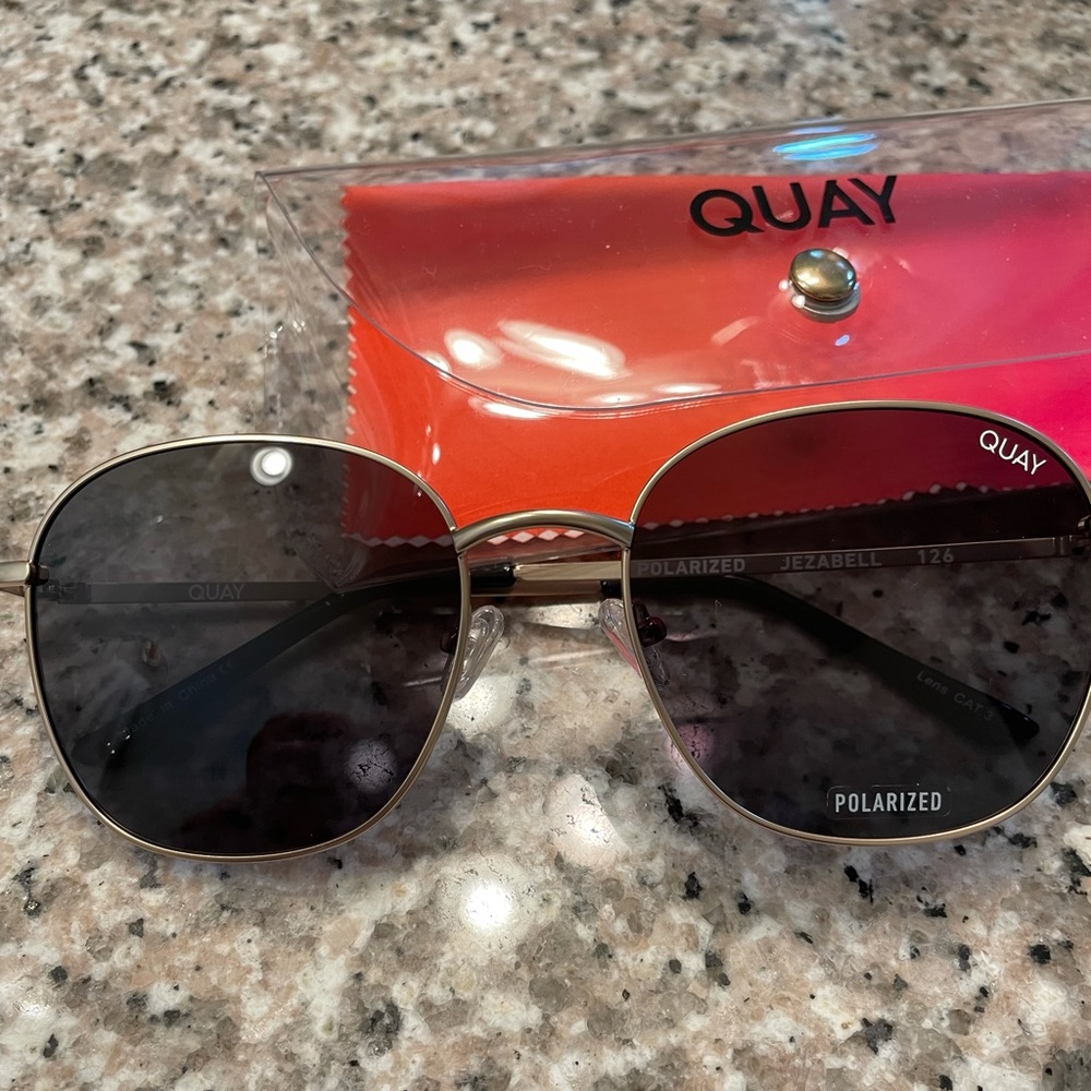 New Quay Jezabell Polarized sunglasses